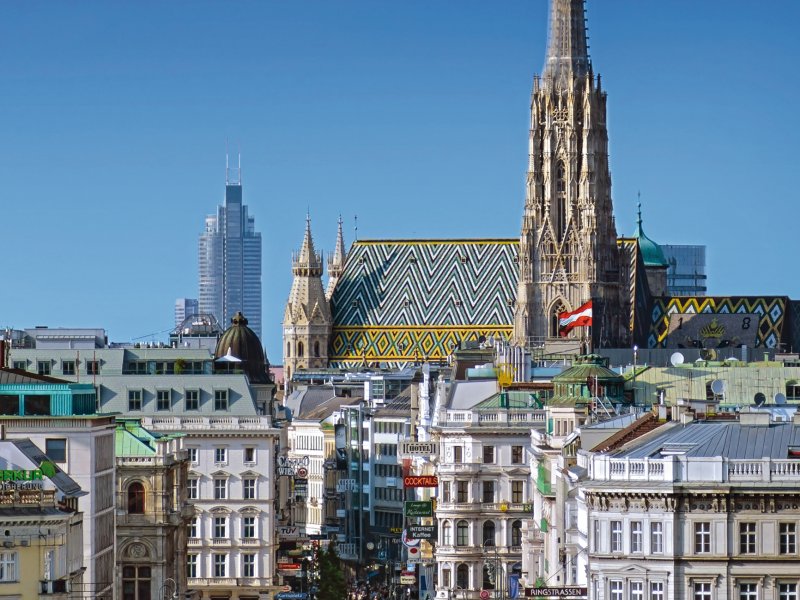 Blick auf den Stephansdom in Wien Ben Burger Foto Graz - stock.adobe.com