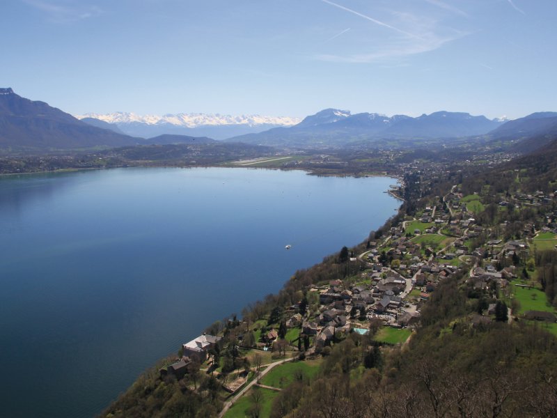 Lac du Bourget vouvraysan - Fotolia.com