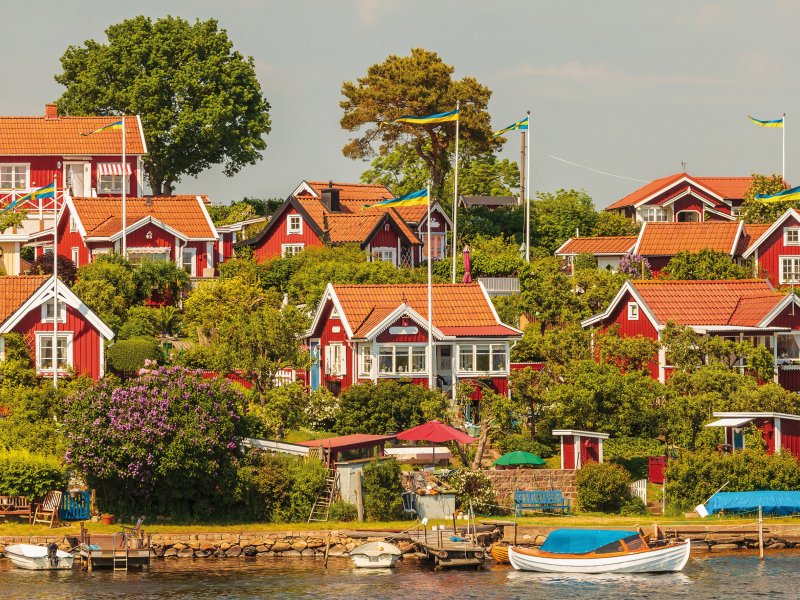 Typische Holzhäuser in Karlskrona Martin Bergsma - stock.adobe.com