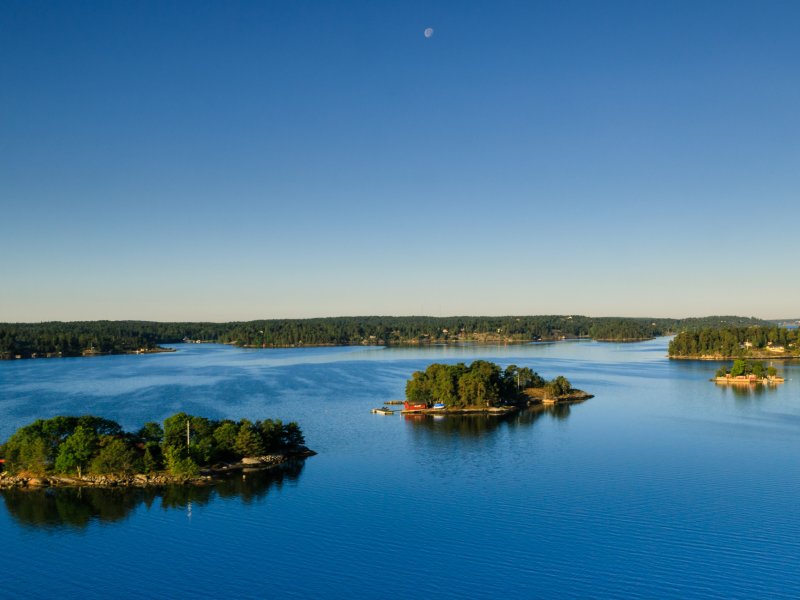Sonnenaufgang vor Stockholm Martin Dutkiewicz - stock.adobe.com