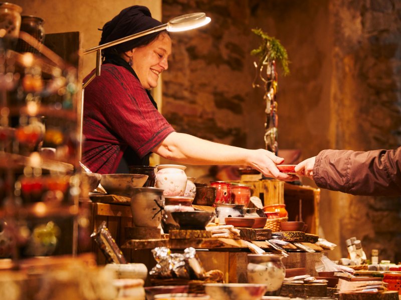 Christkindlmarkt Schallaburg Kunsthandwerk  Rupert Pessl