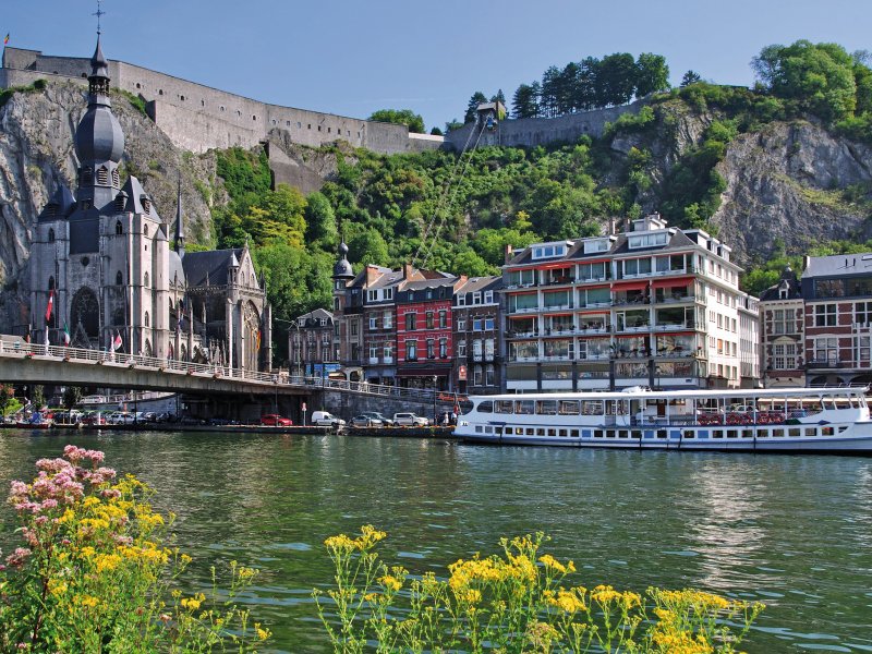 Ausflugsschiff in Dinant Peter Eckert